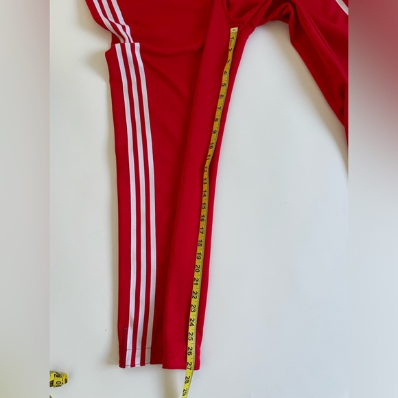 Vintage Red Adidas - Picture 3 of 5